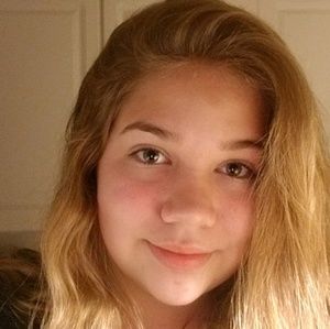 Meet your Posher, Hailey